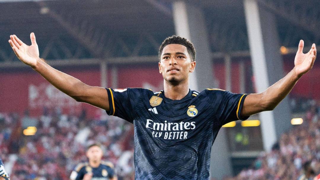 被显著拉长 被显著拉长